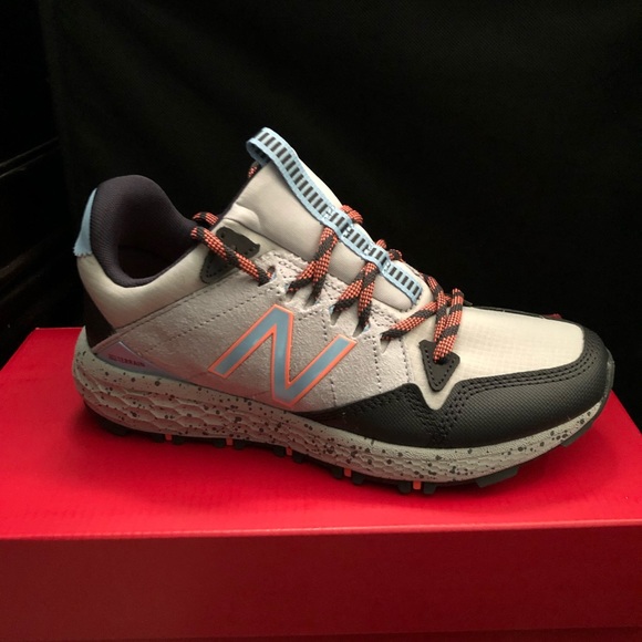 New Balance running shoes - Picture 2 of 2